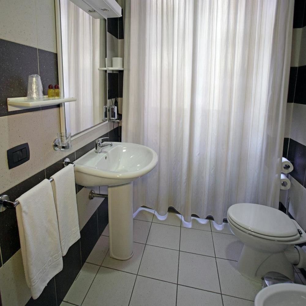 Arcobaleno Rooms Cagliari Zewnętrze zdjęcie